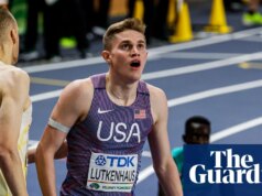O estudante americano Cooper Lutkenhaus vence os 800m e se torna o mais jovem campeão mundial indoor de todos os tempos