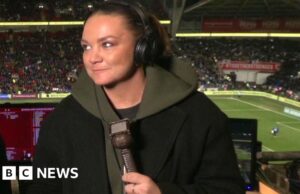 Fãs de futebol se unem em torno de comentarista feminina por abuso sexista on-line
