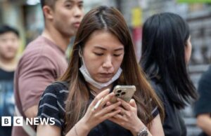 A polícia de HK agora pode exigir senhas de telefone sob as novas regras de segurança nacional