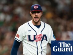 ‘É por isso que usamos os EUA’: jogadores dos EUA abraçam laços militares antes da closing do WBC contra a Venezuela