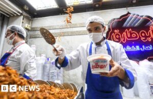 Lojas e restaurantes no Egito devem fechar mais cedo à medida que a crise energética se aprofunda