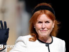 Legislador dos EUA faz apelo direto a Sarah Ferguson para testemunhar sobre ‘laços estreitos com Epstein’