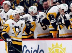 Crosby marca em troca, pelos Penguins caem para Hurricanes no OT