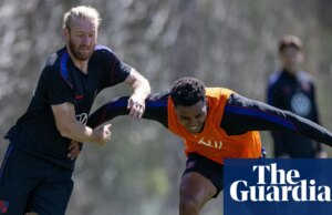 A escassez repentina de zagueiros oferece à USMNT an opportunity de tentar ajustes no estilo da Copa do Mundo