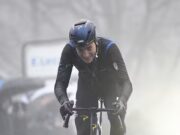 O ciclista quebequense Nickolas Zukowsky parmi os melhores em Paris-Good