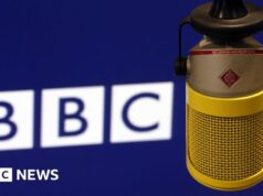 Deputados do Reino Unido ‘profundamente preocupados’ com a incerteza de financiamento do Serviço Mundial da BBC
