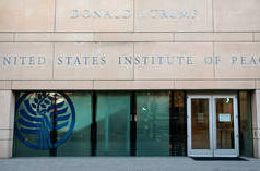 Assinatura de Trump aparecerá em notas de dólar americano