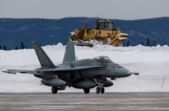 Canadá revela plano de militarização do Ártico