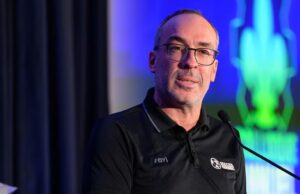 Futebol Quebec em última surtida de tumulto