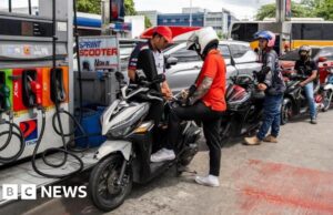 Petróleo atinge US$ 100 o barril apesar de acordo para liberação de quantidade recorde de reservas