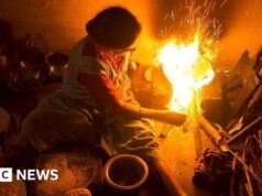 A escassez de gás causada pela guerra no Irã pode levar a Índia de volta a combustíveis mais sujos