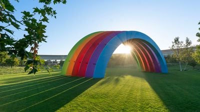 Apple-Park-Rainbow-1.jpg
