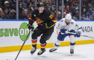 Kucherov e Cirelli lideram Lighting ultrapassando Canucks