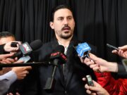 Assista ao vivo: George Parros, chefe do departamento de segurança do jogador da NHL, fala à mídia