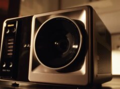 Hisense abre pré-encomendas do XR10 com desconto de US$ 1.700 e um HT Saturn incluído