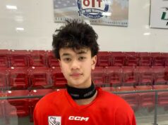 Hockeyeur quebequense recrutado por uma agência de 12 anos: uma atitude à Sidney Crosby