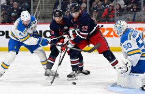 Connor e Scheifele marcam para levar os Jets a vencer os Blues