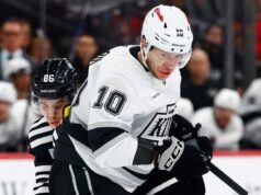 Os fãs do Rangers dão as boas-vindas a Panarin no retorno ao MSG