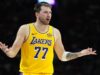 NBA anula faltas técnicas contra Luka Doncic, do Lakers, e Goga Bitadze, do Magic