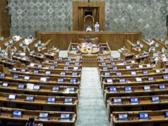 Sessão de Orçamento do Parlamento AO VIVO: Lok Sabha Lok Sabha revoga suspensão de 8 deputados da oposição