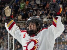 Rebecca Leslie vence o OT para superar Cost sobre Goldeneyes