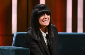 A estreia de Claudia Winkleman no chat present parece estranhamente monótona, mas ainda há esperança