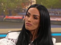 Katie Worth volta atrás e afirma que o marido Lee Andrews tem PhD em Cambridge