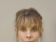 Ícone de Baywatch presa depois de libertar beagles de criadores de laboratório