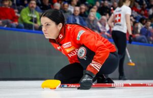 Einarson, do Canadá, sofre primeira derrota no Mundial