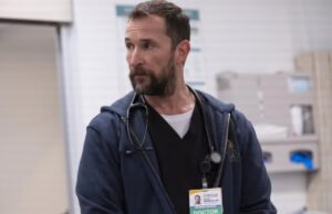 Noah Wyle, do Pitt, diz que os EUA precisam de um sistema estilo NHS, à medida que o drama médico chega ao Reino Unido