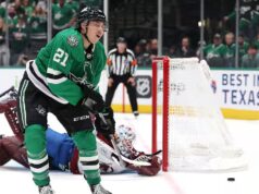 Les Stars veulent garder Robertson