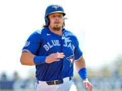 Homers de Barger na derrota do Blue Jays no treinamento de primavera para o Orioles
