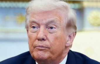 Trump diz que viagem à China será adiada por causa da guerra no Irão