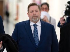 O advogado de Epstein diz ao Congresso que ele tinha "nenhum conhecimento" de crimes