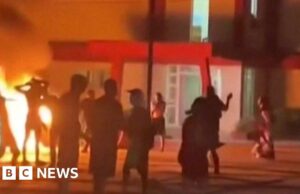 Manifestantes cubanos saqueiam escritório comunista à medida que a crise energética se aprofunda