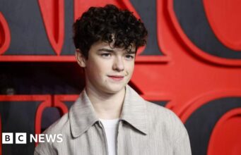 A estrela da adolescência, Owen Cooper, leva dois prêmios RTS