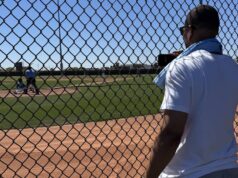 O assistente do Raptors, Batiste, valoriza o tempo com o filho do melhor jogador do beisebol