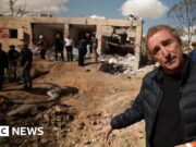 ‘Um golpe direto’ – BBC visita cidade israelense após ataque iraniano