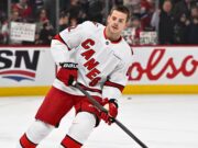 Duas partidas da LNH na Finlândia no período automático