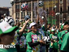 Cidade do México quebra recorde do Guinness com gigantesco treino de futebol