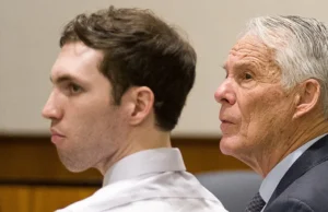 Advogados do homem acusado do assassinato de Charlie Kirk questionam evidências e pedem para adiar a audiência