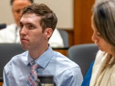 Homem acusado do assassinato de Charlie Kirk busca selar evidências do público