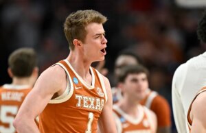 11 cabeças de chave do Texas derrotam o terceiro colocado Gonzaga no torneio March Insanity para avançar para o Candy 16