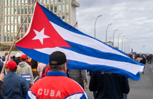 Autoridade cubana revela que militares estão ‘se preparando’ para o conflito depois que Trump considera ‘tomar’ a ilha