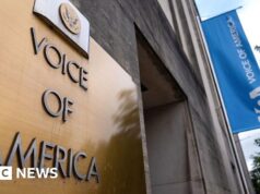 Juiz dos EUA ordena que administração Trump reabra Voz da América