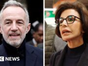 Votação francesa testa eleitorado polarizado com a direita na esperança de ganhar o controle de Paris