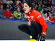Conclusões do Mundial Feminino: Suíça e Canadá batalham em uma possível prévia remaining