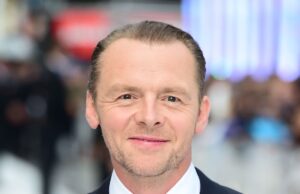 Trajes de Star Trek usados por Patrick Stewart e Simon Pegg serão exibidos