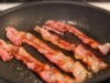 Tentei cozinhar bacon de três maneiras. Acontece que estou fazendo tudo errado