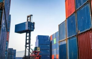 EUA lançam novas investigações em 60 países enquanto lutam para restaurar tarifas